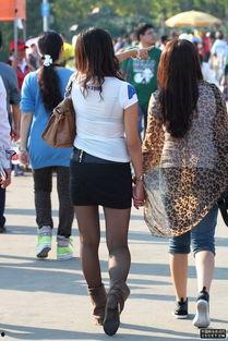 公园丝袜女图片,公园里的时尚漫步