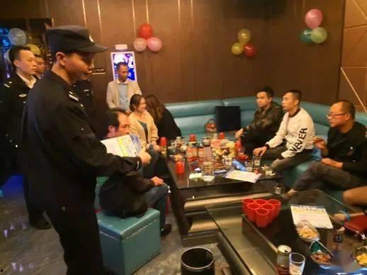 娱乐场所吃瓜,揭秘明星幕后故事