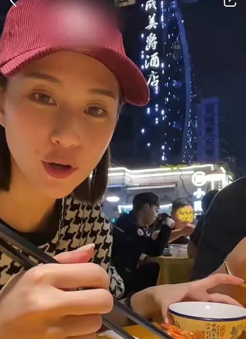 娱乐明星吃瓜资讯视频下载,热门视频下载攻略